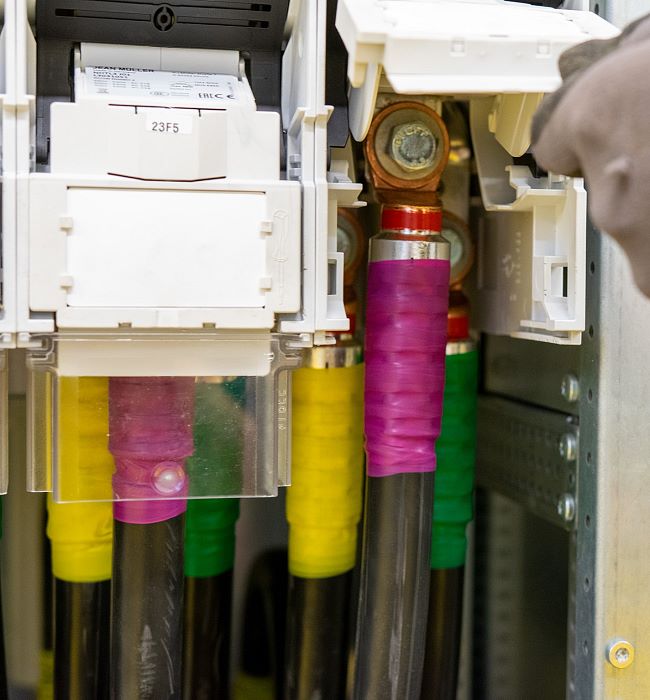 Was muss ich tun, damit ich einen Stromanschluss bekomme?